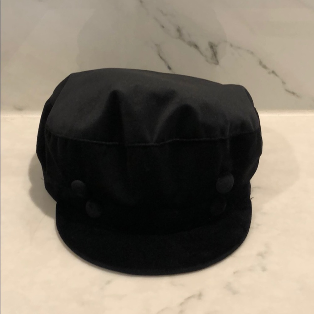 Black velvet Zara hat